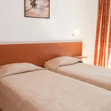 Colosseum 2 ساني بيتش