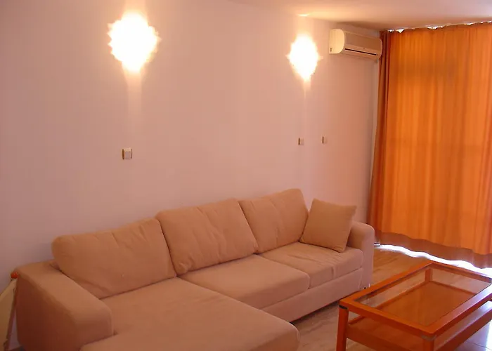 Colosseum 2 Lejlighedshotel 3*