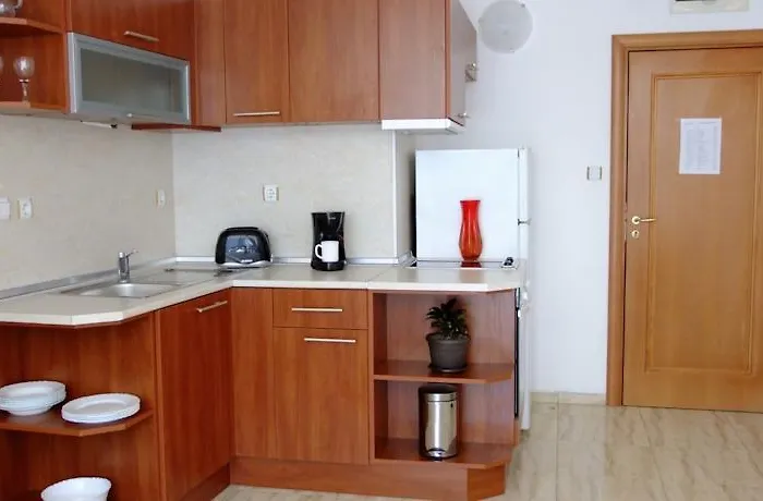 Colosseum 2 Lejlighedshotel 3*