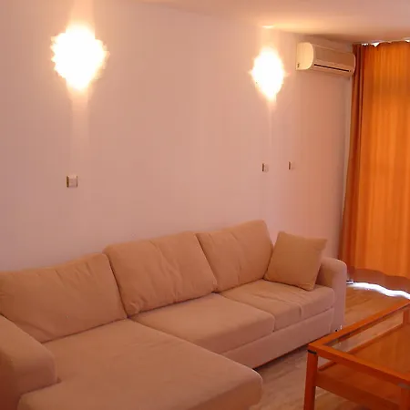 Colosseum 2 Aparthotel 3*