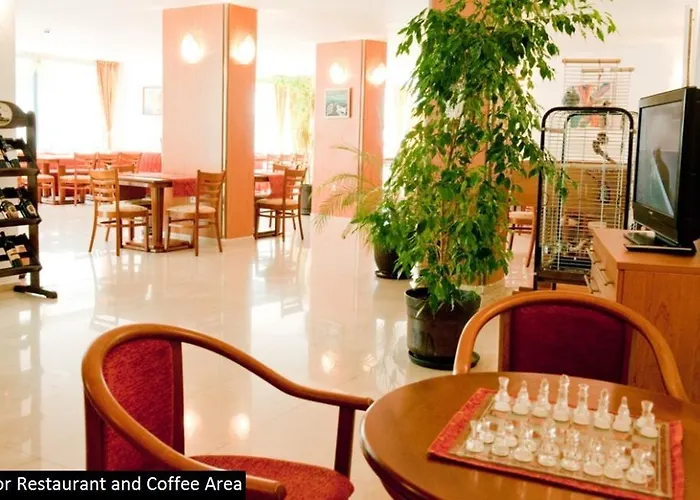 Colosseum 2 Aparthotel 3*